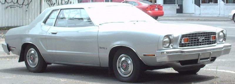 800px-Ford_Mustang_II